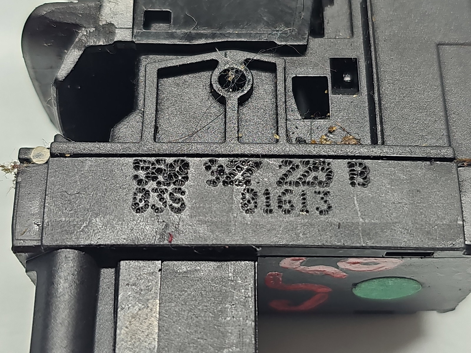 Buton frana de mana Volkswagen Golf 7 (5G) [Fabr 2014-prezent] 5G0927225B - imagine 5