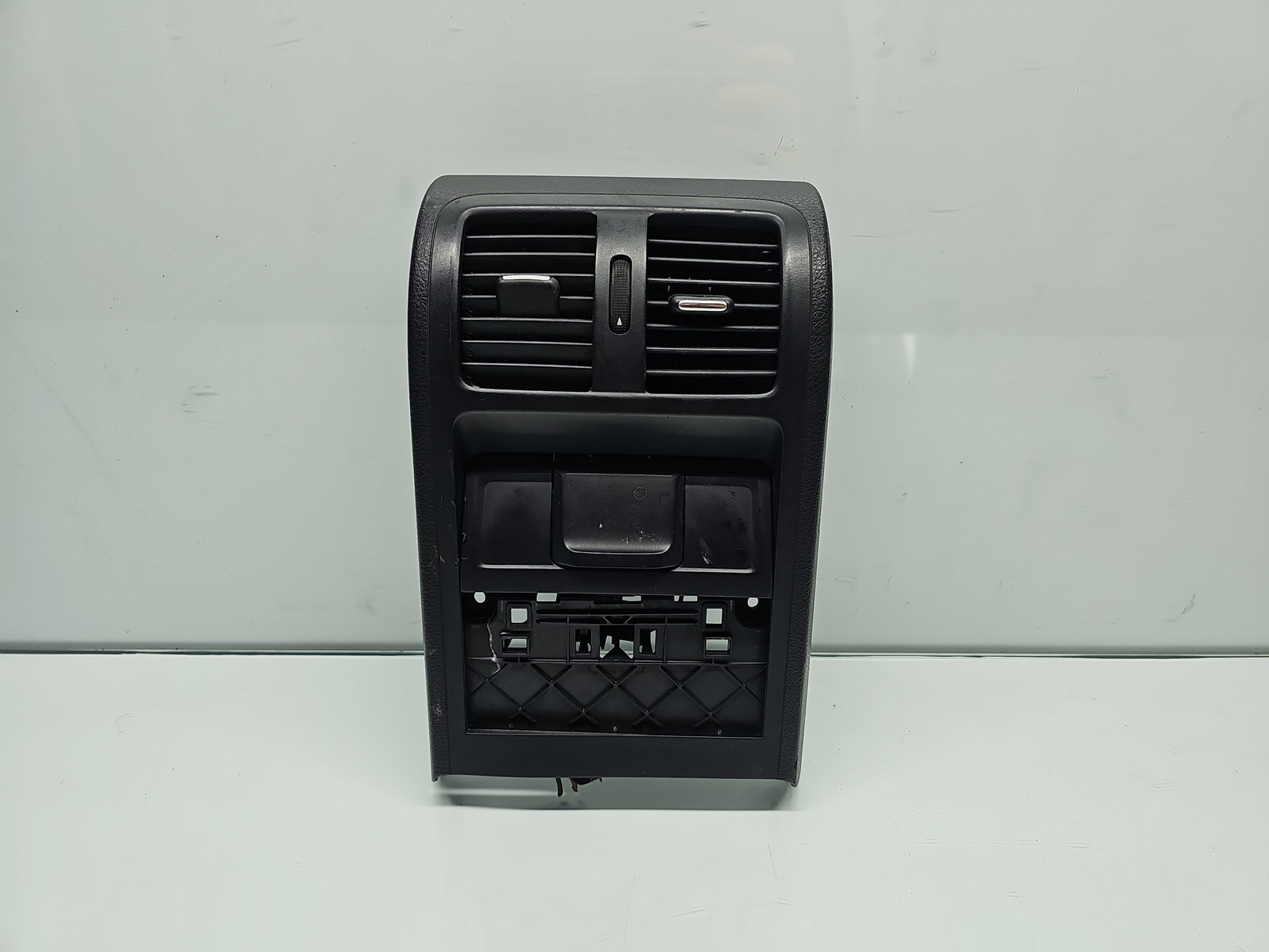 Grila aerisire spate Volkswagen Passat B7 (365) [Fabr 2010-2014] 3C0863615 - imagine 1