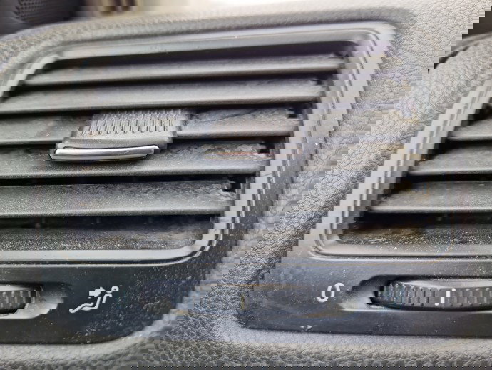 Grila aerisire stanga Volkswagen Jetta 3 (1K2) [Fabr 2005-2010] OEM