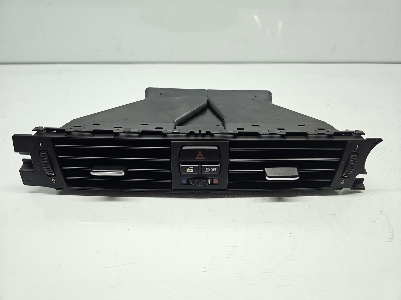 Grila aerisire centrala Bmw 3 (E91) [Fabr 2005-2011] 144821-10 - imagine 1