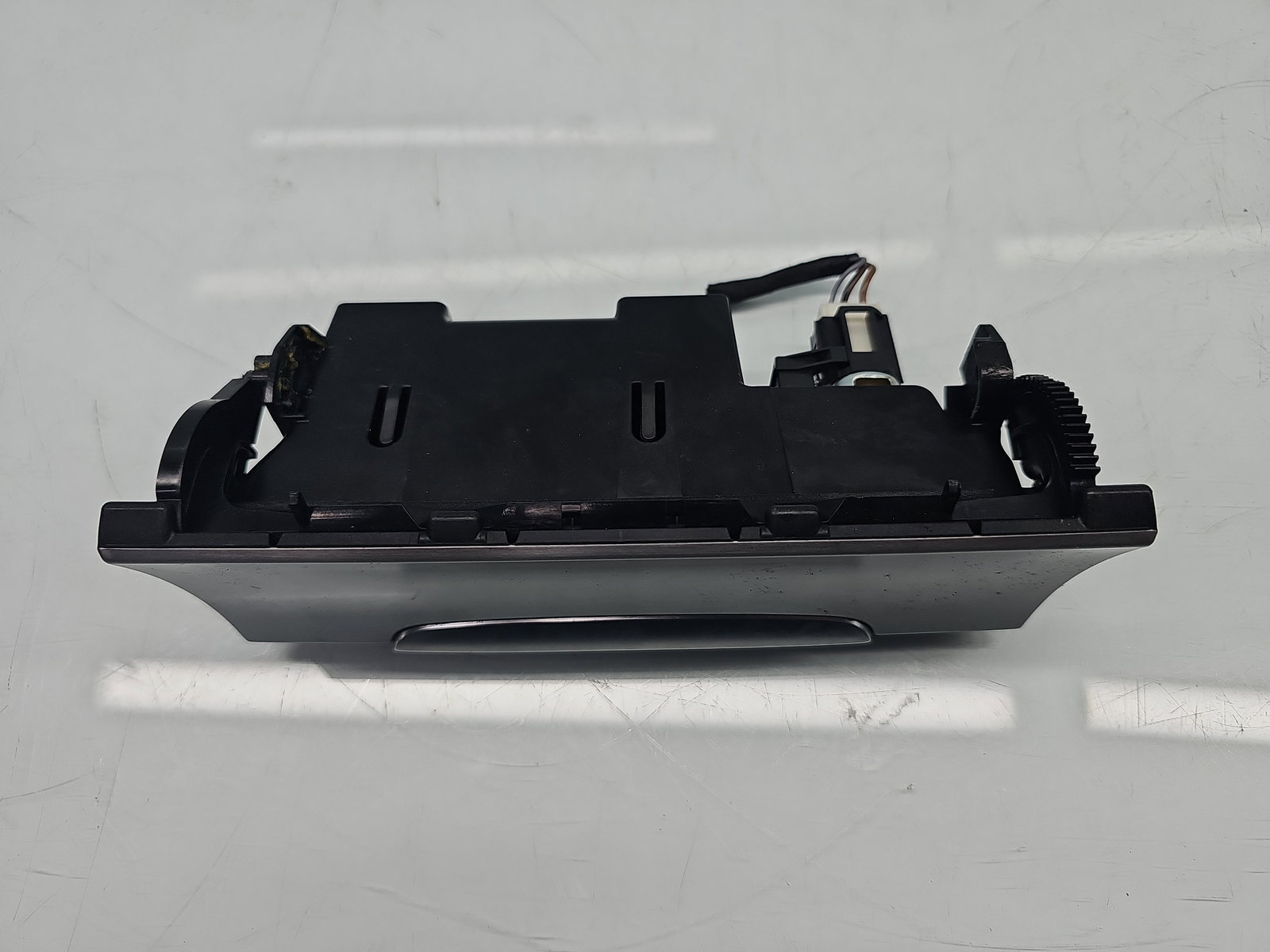 Scrumiera Volkswagen Passat CC (358) [Fabr 2012-2016] 3C0863284K - imagine 1