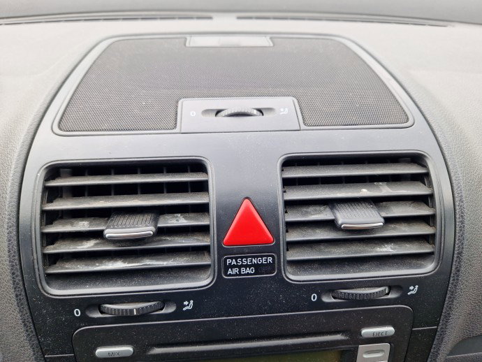 Grila aerisire centrala Volkswagen Jetta 3 (1K2) [Fabr 2005-2010] OEM