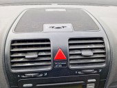 Grila aerisire centrala Volkswagen Jetta 3 (1K2) [Fabr 2005-2010] OEM