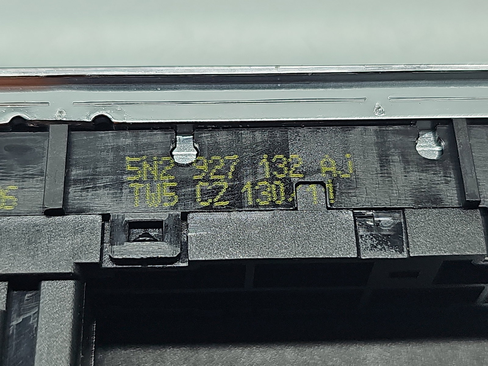 Butoane comenzi consola centrala Volkswagen Tiguan (5N) [Fabr 2007-2016] 5N2927132AJ - imagine 5