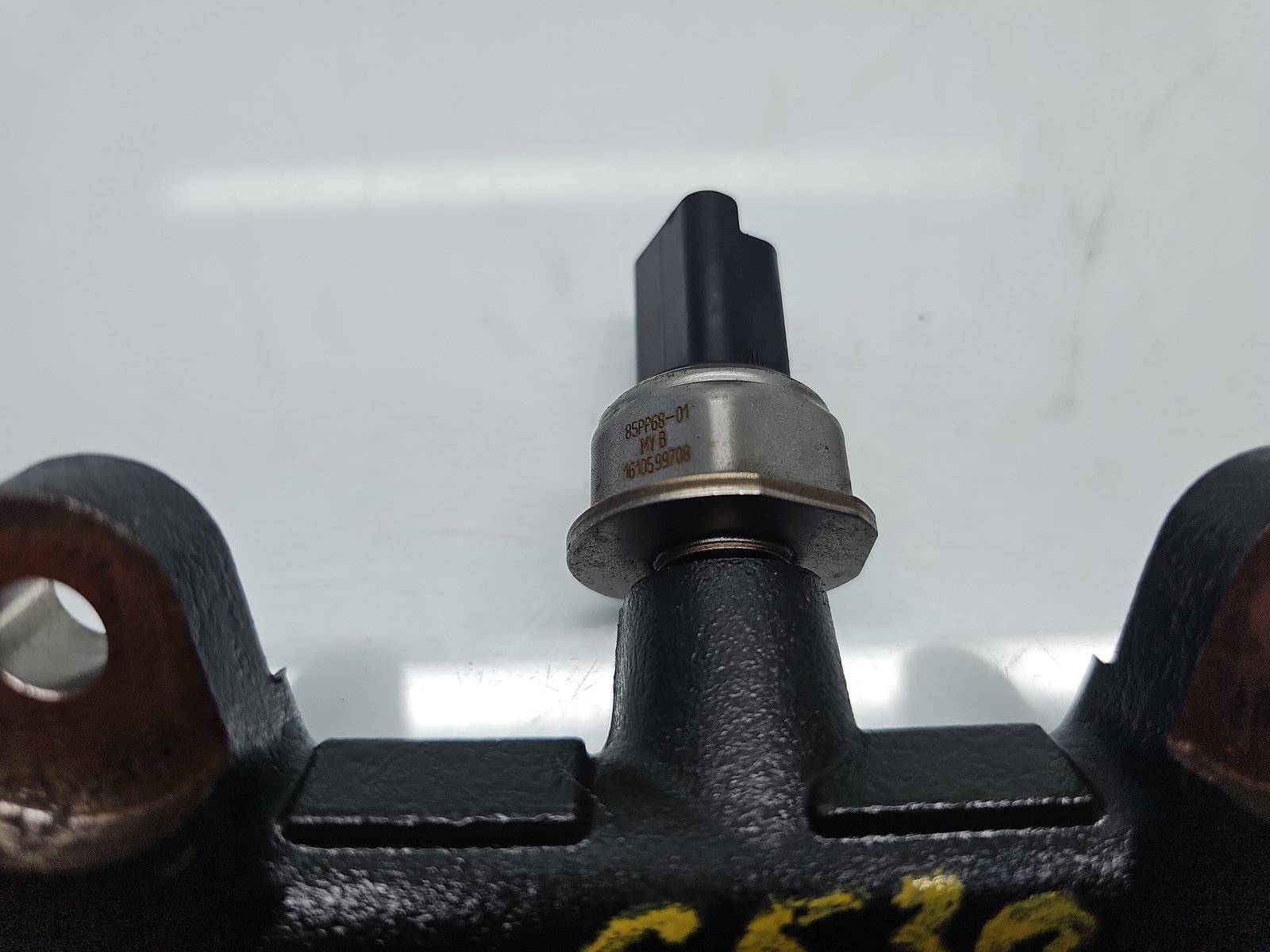 Rampa injectoare Mercedes Clasa A (W176) [Fabr 2012-2018] 175210651R, H8201225030 1.5 CDI 607951 80KW / 109CP - imagine 4