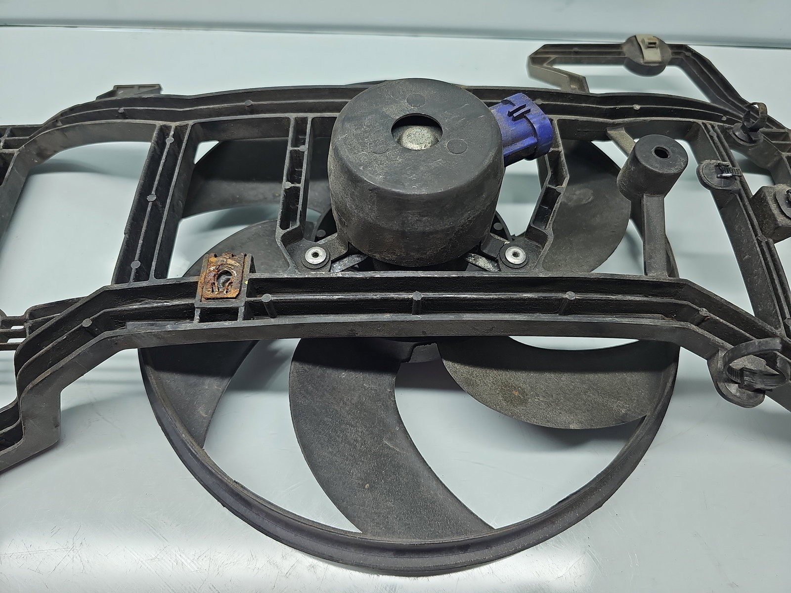 Electroventilator Dacia Sandero 2 [Fabr 2012-2020] 214810048R 1.5 dCi K9K656 80KW / 109CP - imagine 4