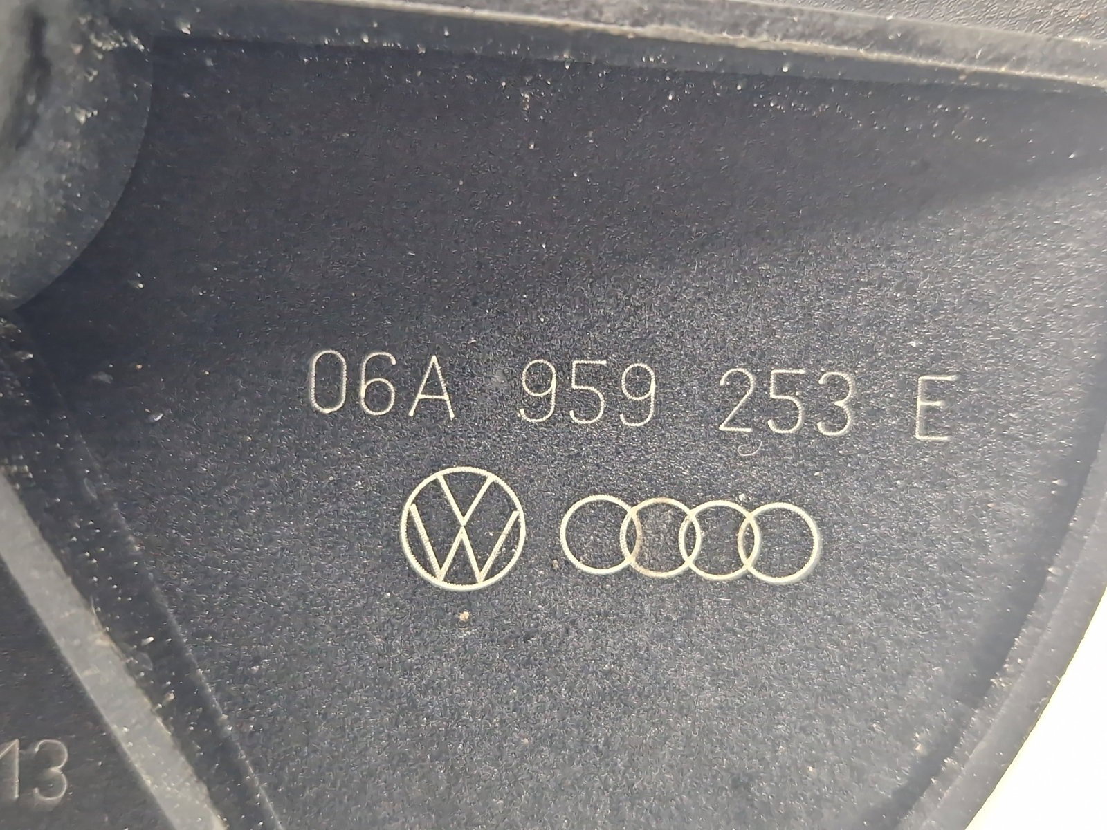 Pompa aer Volkswagen Jetta 3 (1K2) [Fabr 2005-2010] 06A959253E 1.6 Benz BSE 75KW / 102CP - imagine 2