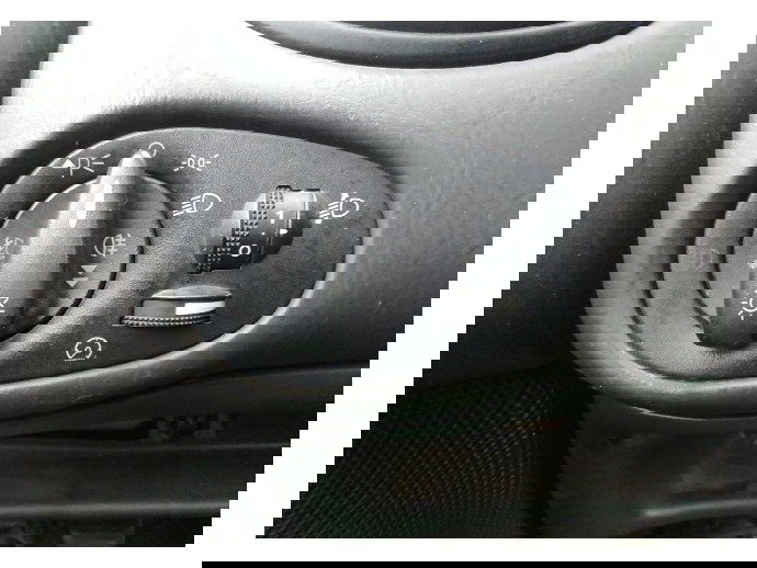 Bloc lumini Ford Focus 1 1.6 benz OEM 1998-2005