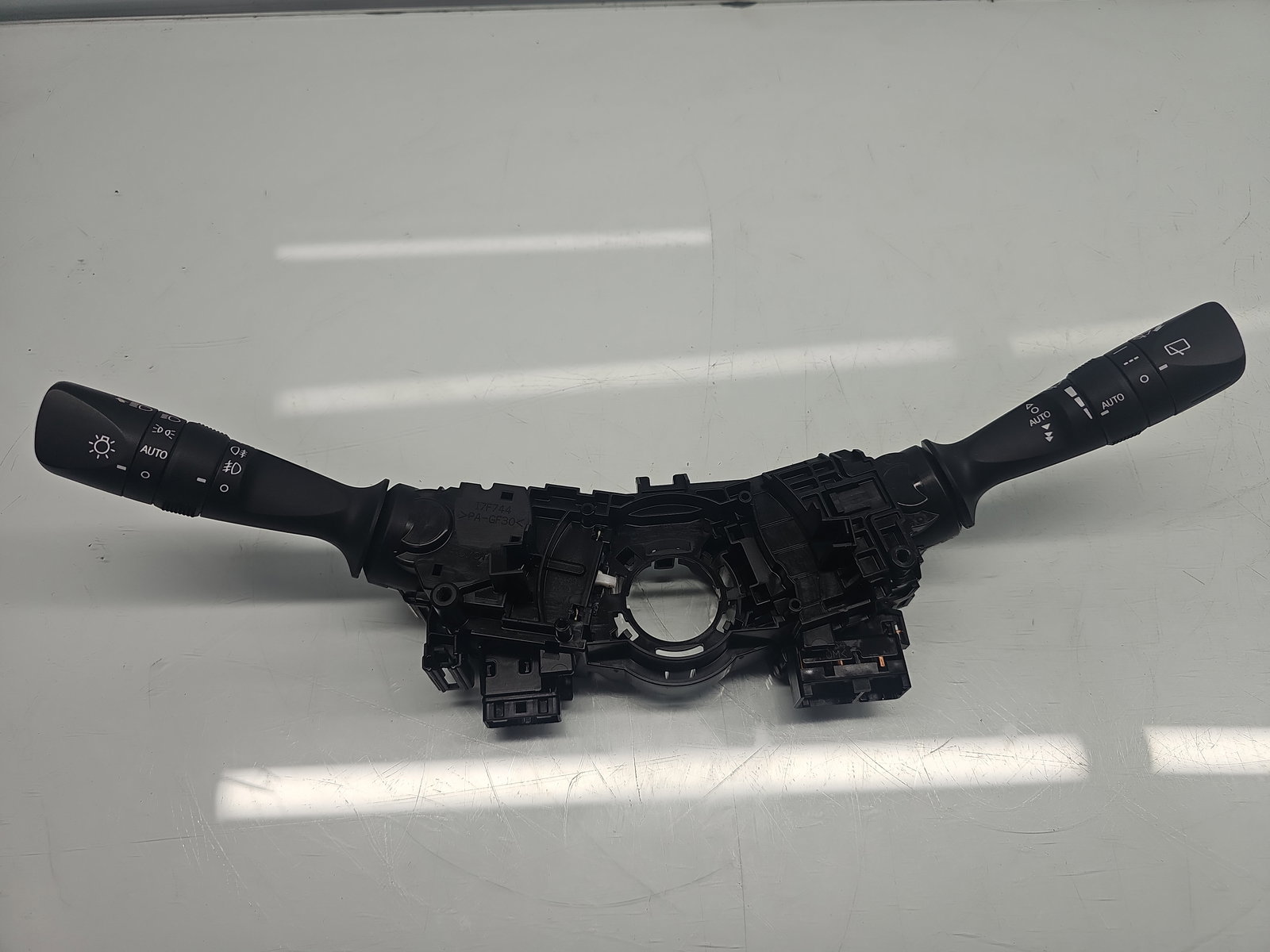 Ansamblu manete Toyota Rav 4 IV (ZSA4, ALA4) [Fabr 2013-2018] OEM - imagine 1