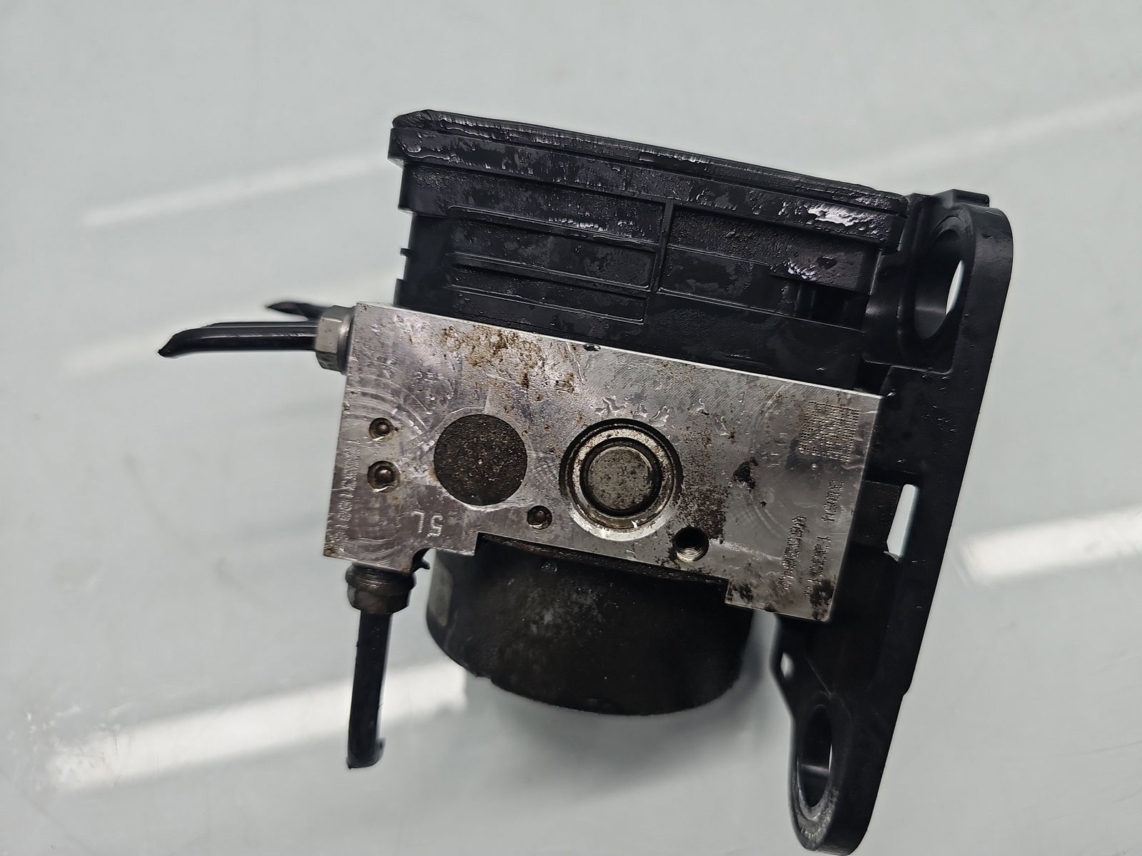 Pompa ABS AUDI A3 Sportback (8VS, 8VM) [Fabr 2013-prezent] 5Q0614517T 1.6 TDI CLHA 77KW / 105CP - imagine 4