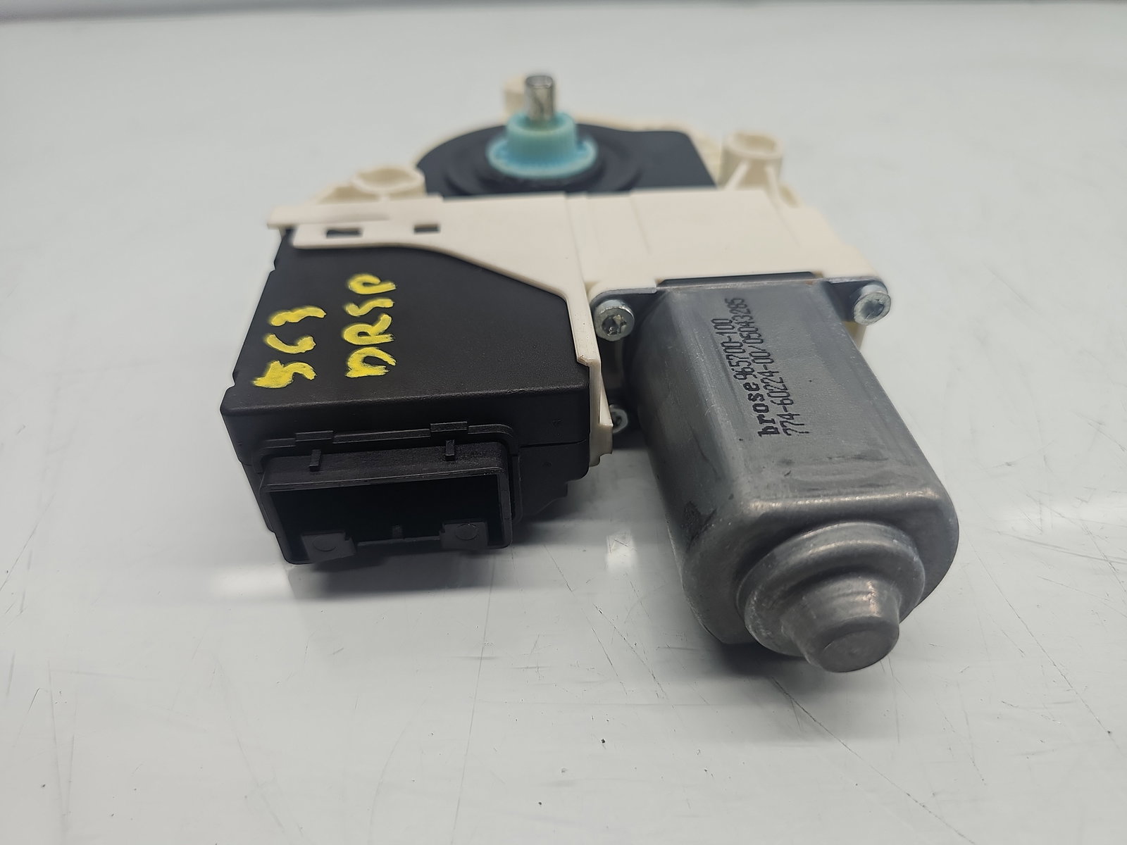 Motoras geam dreapta spate Volkswagen Passat CC (358) [Fabr 2012-2016] Coupe 3C8959704D - imagine 3