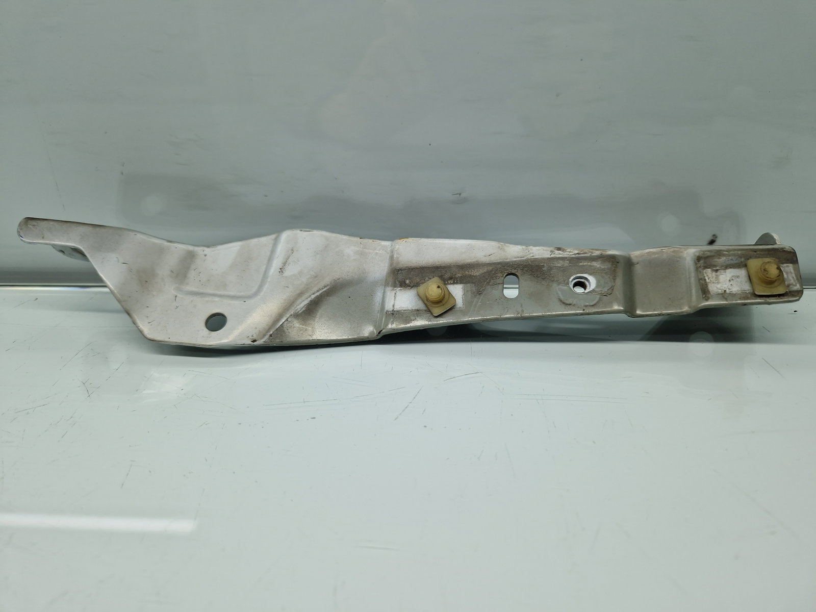 Suport aripa dreapta fata Renault Clio 4 (B98) Hatchback [Fabr 2012-2020] 641345024R - imagine 3