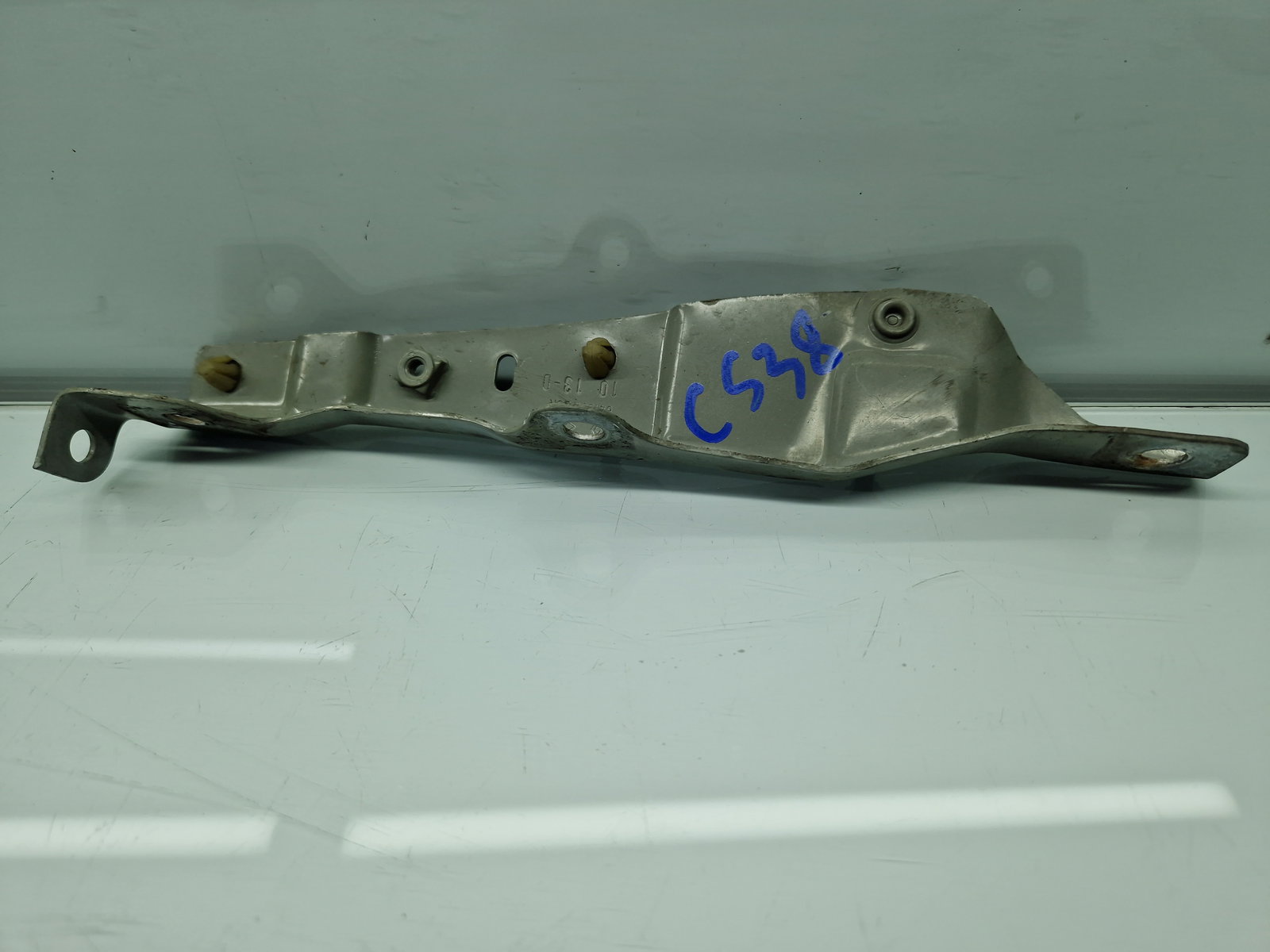 Suport aripa stanga fata Renault Clio 4 (B98) Hatchback [Fabr 2012-2020] 641351725R - imagine 1