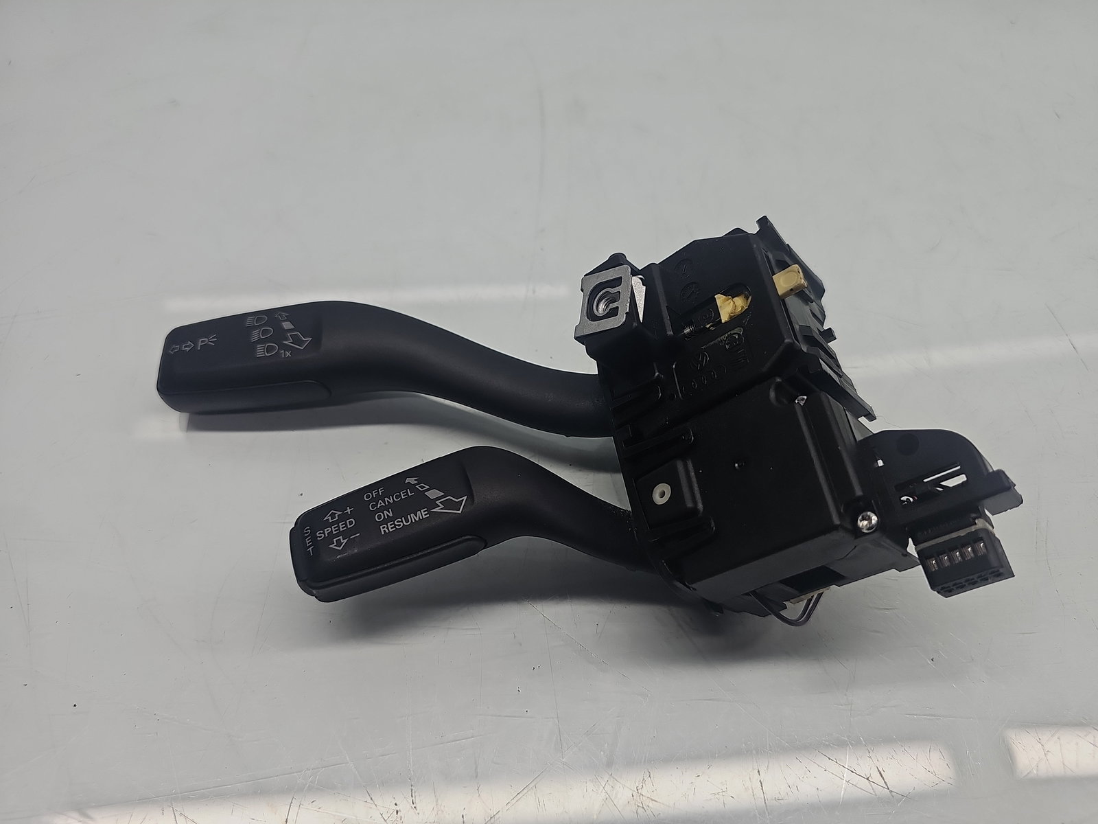 Maneta semnalizare AUDI A3 Sportback (8PA) [Fabr 2004-2013] 8P0953513F - imagine 1