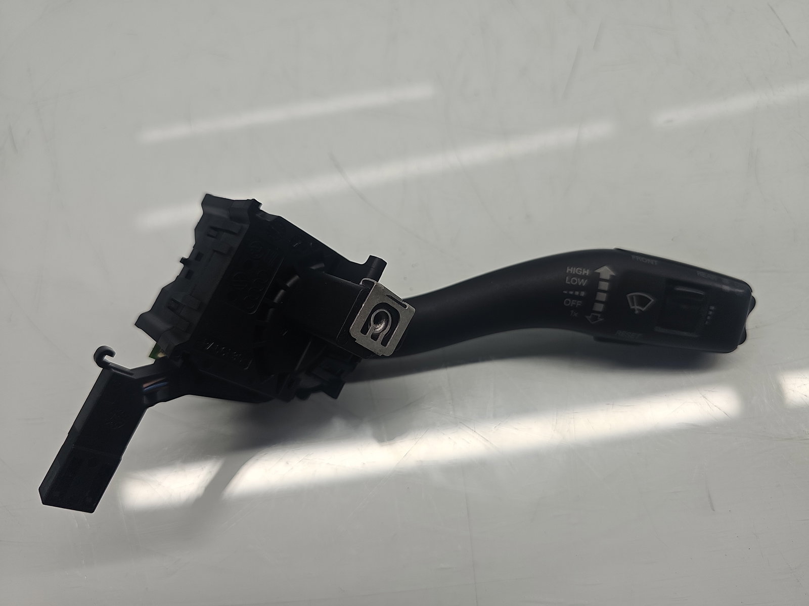 Maneta stergator AUDI A3 Sportback (8PA) [Fabr 2004-2013] 8P0953519E - imagine 1