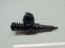 Injector Volkswagen Golf 5 (1K1) [Fabr 2004-2008]  2.0 TDI BMM 103KW / 140CP