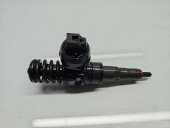 Injector Volkswagen Golf 5 (1K1) [Fabr 2004-2008]  2.0 TDI BMM 103KW / 140CP
