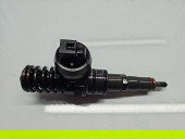 Injector Volkswagen Golf 5 (1K1) [Fabr 2004-2008]  2.0 TDI BMM 103KW / 140CP