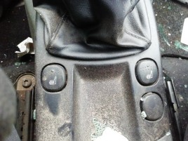 Butoane incalzire in scaune Ford Focus 1 1.6 benz OEM 1998-2005