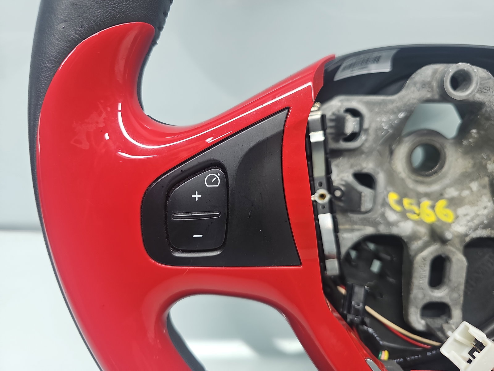 Volan Renault Clio 4 [Fabr 2012-2020] 484002695R - imagine 2