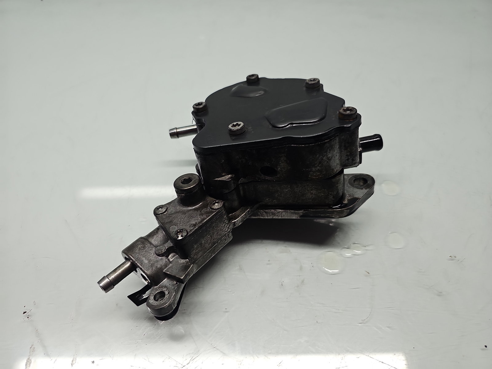 Pompa inalta presiune Volkswagen Golf 5 (1K1) [Fabr 2004-2008] 2.0 TDI BMM 103KW / 140CP - imagine 2