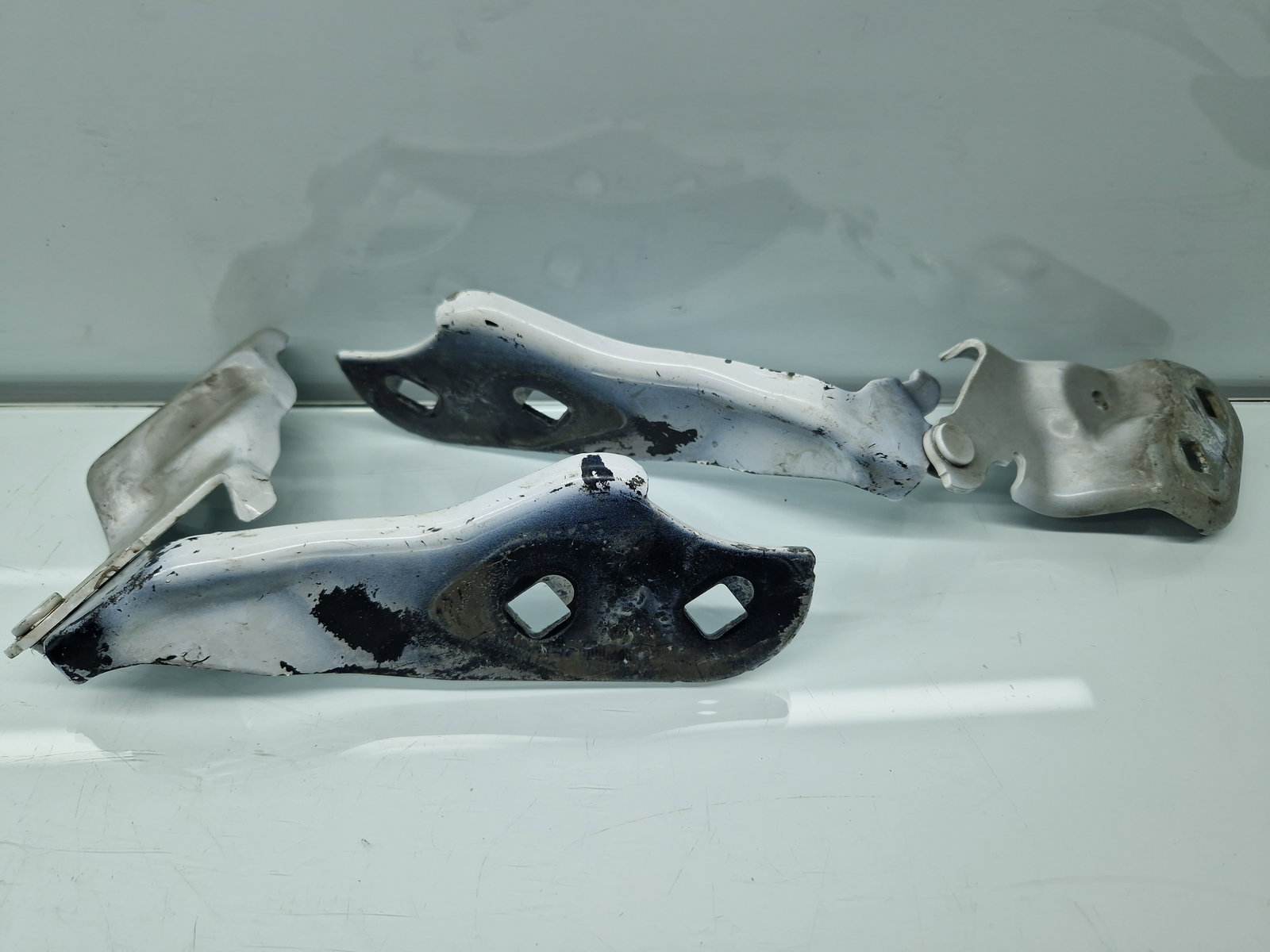 Set balamale capota TESLA Model 3 [Fabr 2020-2025] 109879200,109879300 - imagine 1