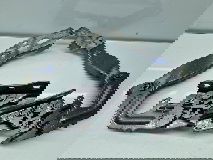 Set balamale capota Mercedes Clasa A (W177) [Fabr 2019-2024] A1778801200,A1778801100