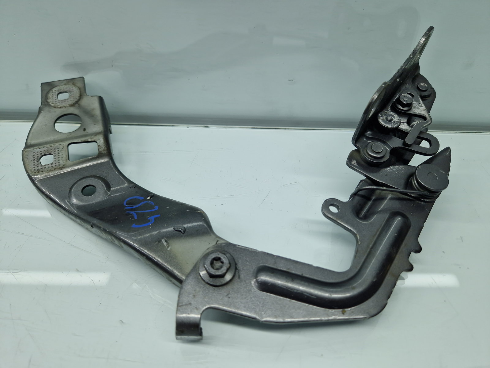 Set balamale capota Mercedes Clasa A (W177) [Fabr 2019-2024] A1778801200,A1778801100 - imagine 4