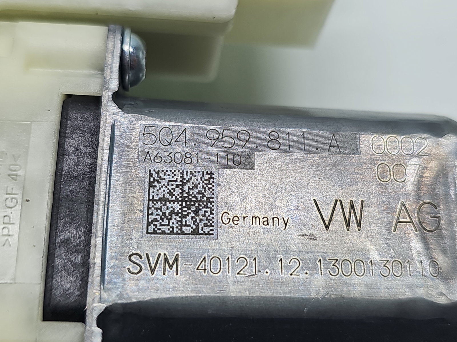 Motoras geam stanga spate Volkswagen Golf 7 (5G) [Fabr 2014-prezent] Hatchback 5Q4959811A - imagine 5