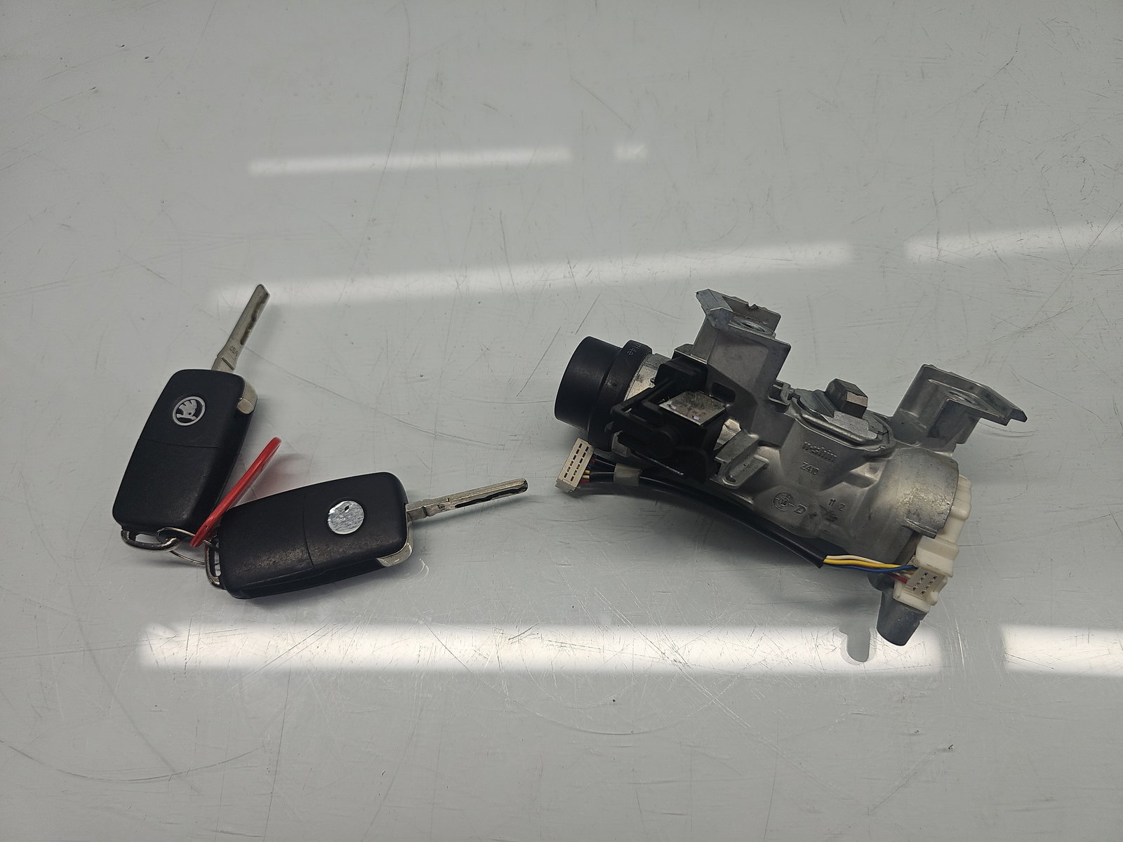 Contact cu cheie Skoda Superb II (3T5) [Fabr 2009-2015] 1K0905851 2.0 TDI CFGB 125KW / 170CP - imagine 2