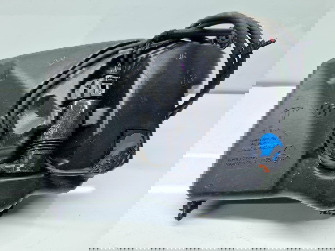 Vas lichid parbriz TESLA Model 3 [Fabr 2020-2025] 1096063-00-B
