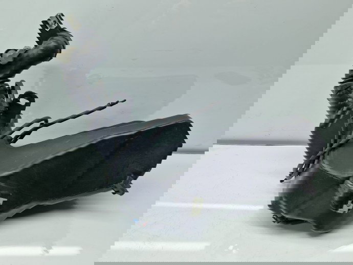 Vas lichid parbriz TESLA Model 3 [Fabr 2020-2025] 1096063-00-B