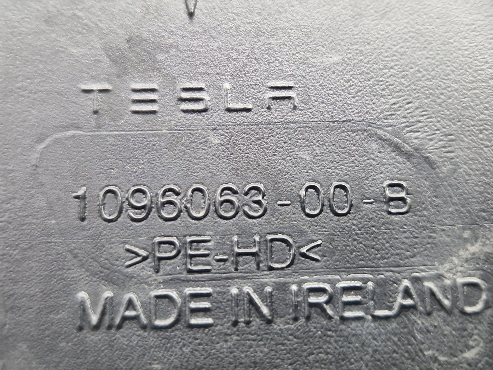 Vas lichid parbriz TESLA Model 3 [Fabr 2020-2025] 1096063-00-B - imagine 6