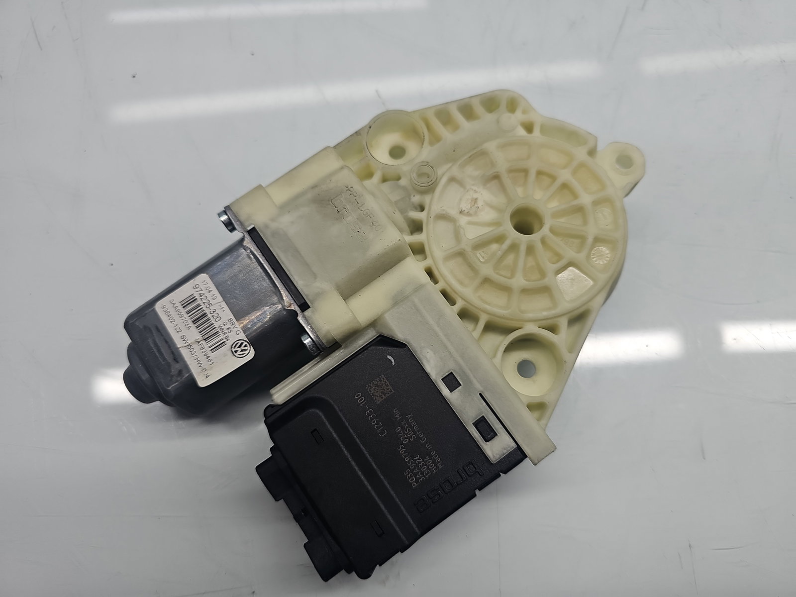 Motoras geam stanga spate Volkswagen Passat B7 (365) [Fabr 2010-2014] Break 3AA959703A - imagine 4