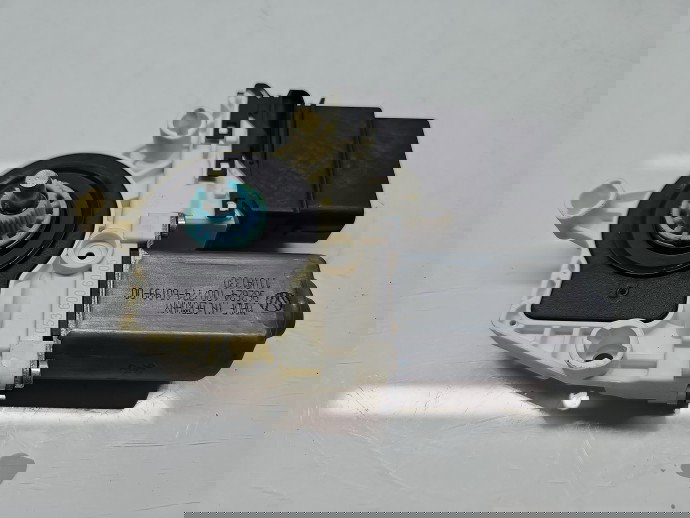 Motoras geam stanga spate Volkswagen Tiguan (5N) [Fabr 2007-2016] SUV 5N0959703D