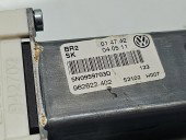 Motoras geam stanga spate Volkswagen Tiguan (5N) [Fabr 2007-2016] SUV 5N0959703D