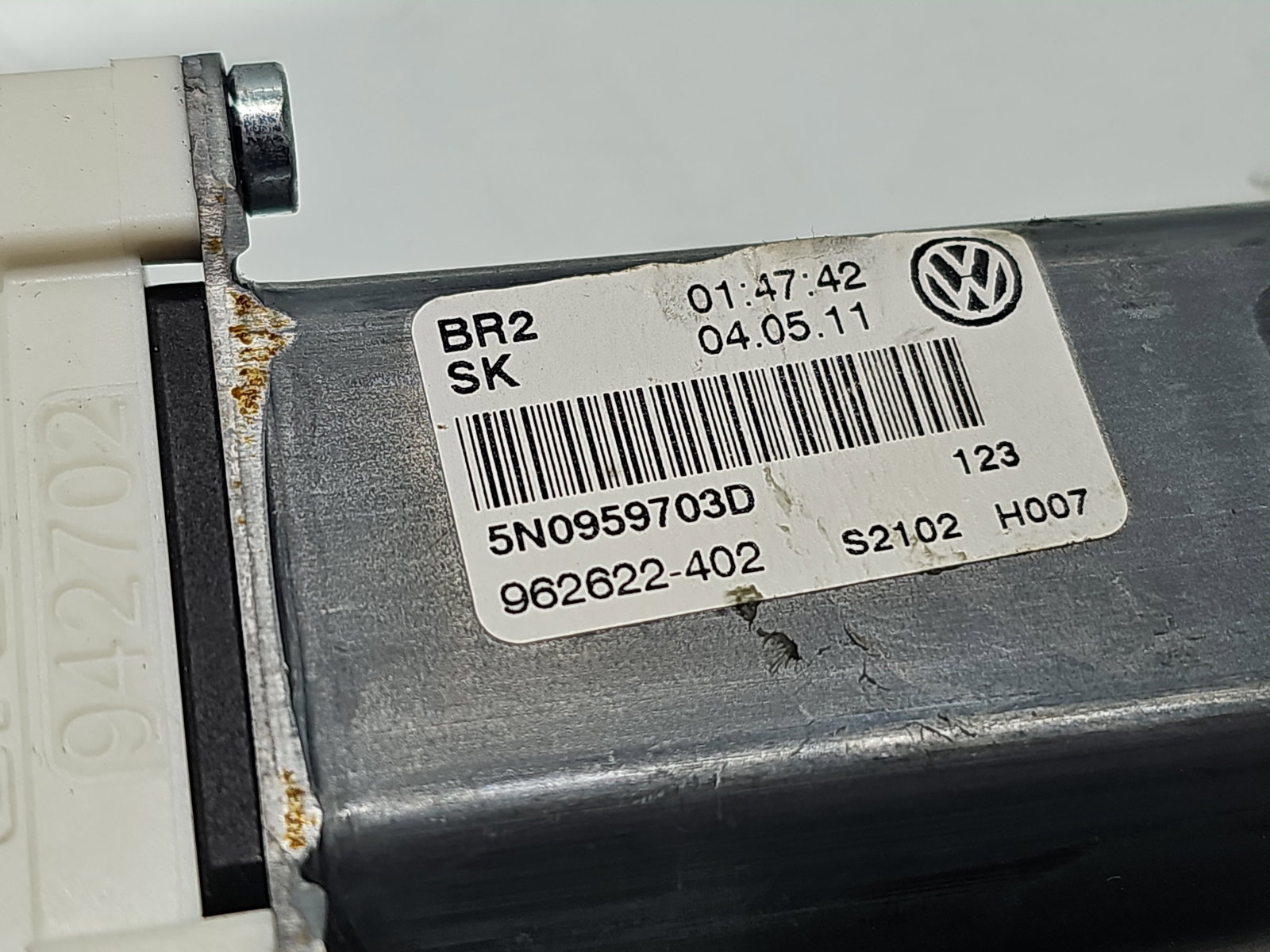 Motoras geam stanga spate Volkswagen Tiguan (5N) [Fabr 2007-2016] SUV 5N0959703D - imagine 5