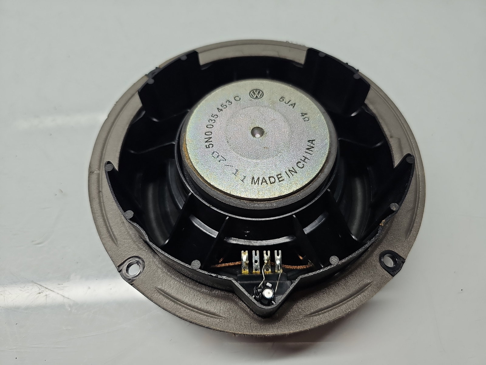 Boxa stanga spate Volkswagen Tiguan (5N) [Fabr 2007-2016] 5N0035453C - imagine 2