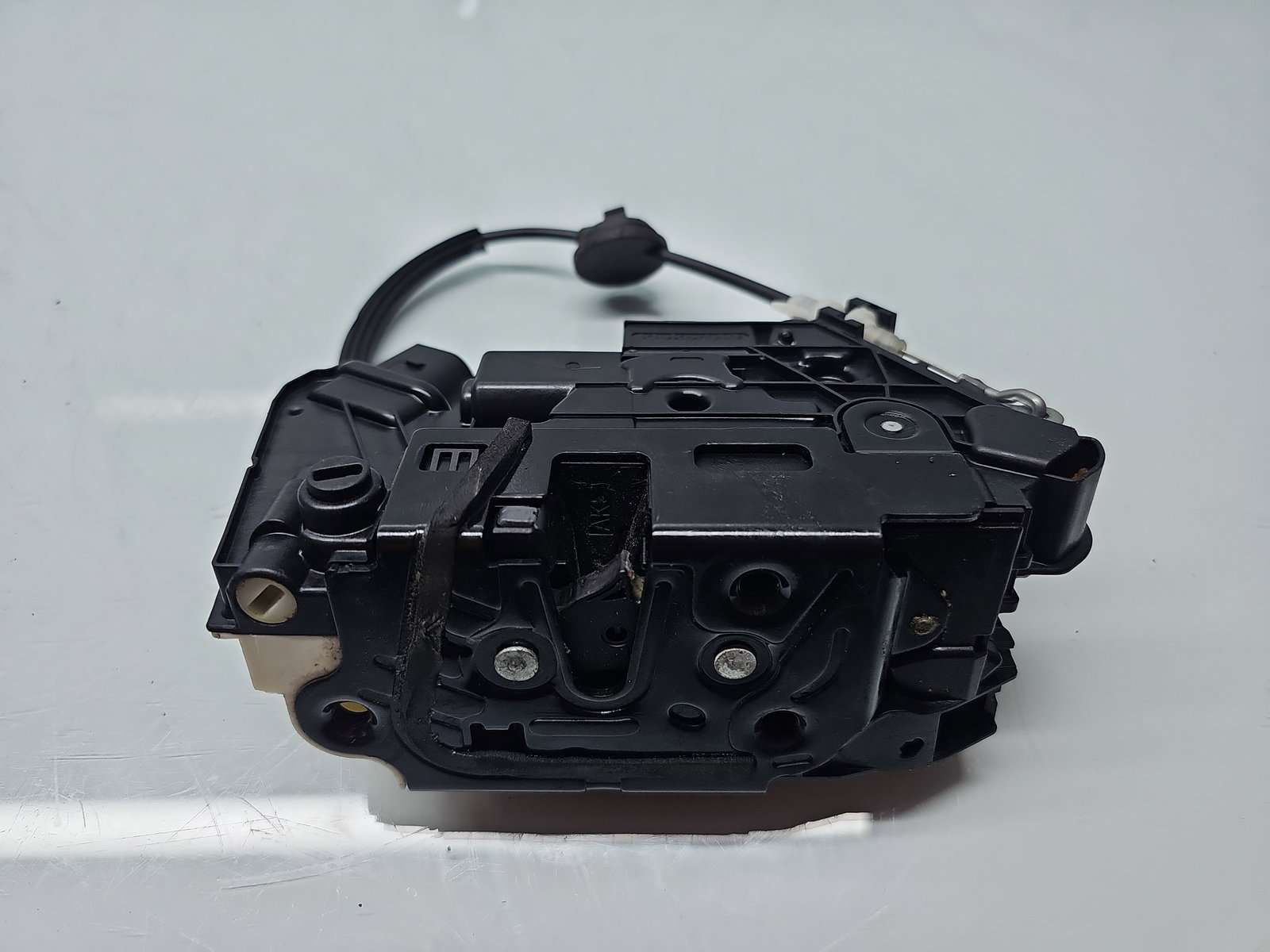 Broasca usa stanga spate Volkswagen Tiguan (5N) [Fabr 2007-2016] SUV 5N0839015D - imagine 3