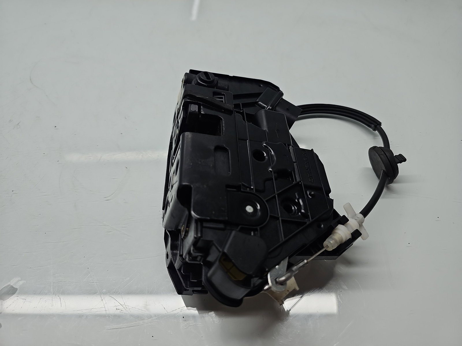 Broasca usa stanga spate Volkswagen Tiguan (5N) [Fabr 2007-2016] SUV 5N0839015D - imagine 4