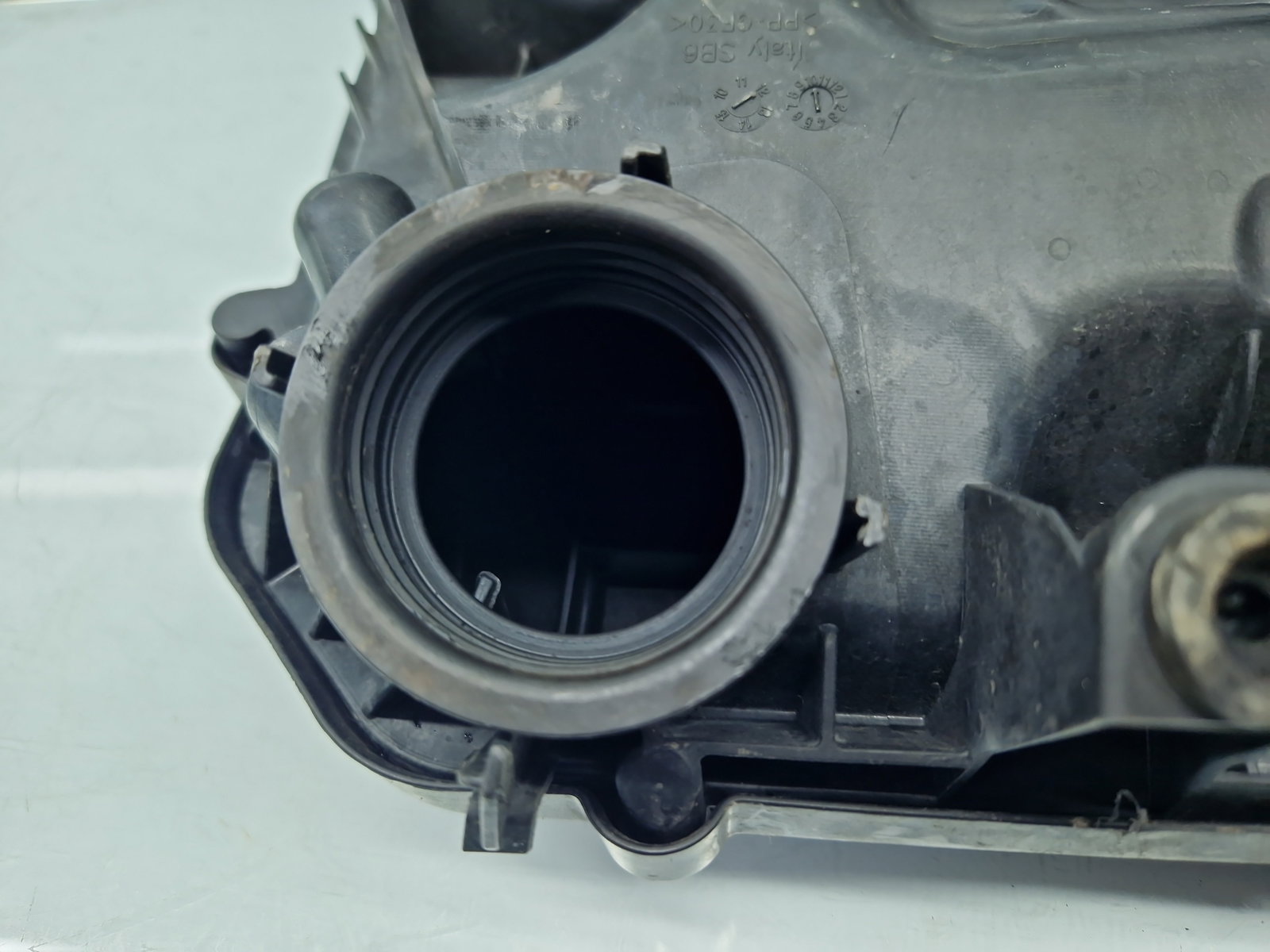 Carcasa filtru aer Volkswagen UP [Fabr 2011-2019] 04C129611J 1.0 Benz CHYB 55KW / 75CP - imagine 6