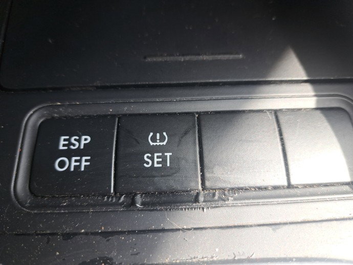 Buton presiune roti Volkswagen Golf 5 (1K1) [Fabr 2004-2008]