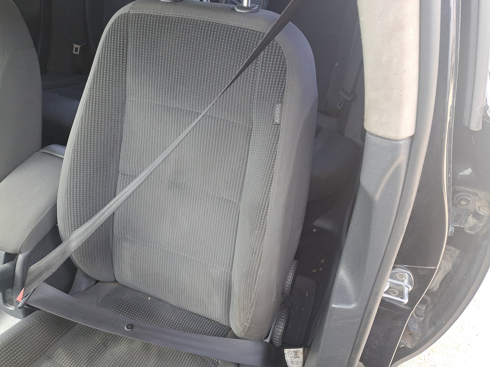 Centura stanga fata Volkswagen Golf 5 (1K1) [Fabr 2004-2008]
