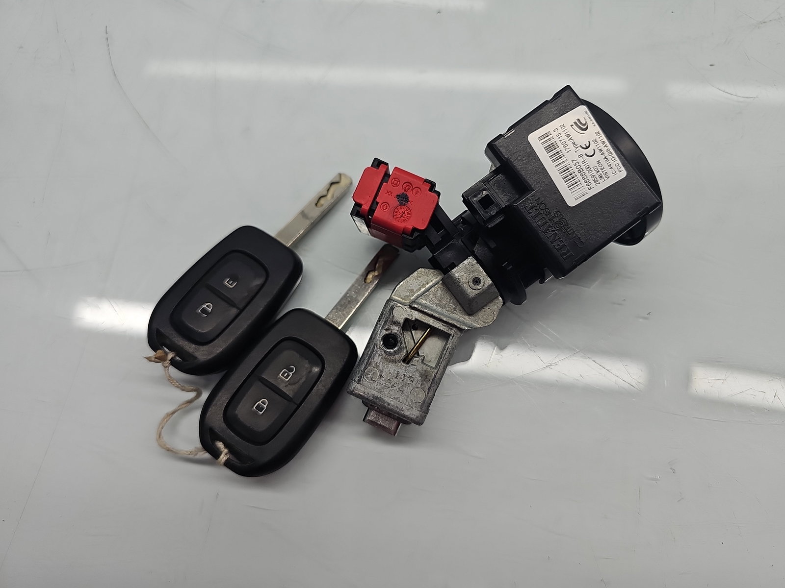 Contact cu cheie Dacia Duster [Fabr 2010-2017] 285910001R 1.5 dCi K9K656 80KW / 109CP - imagine 3