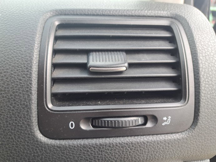 Grila aerisire dreapta Volkswagen Golf 5 (1K1) [Fabr 2004-2008]