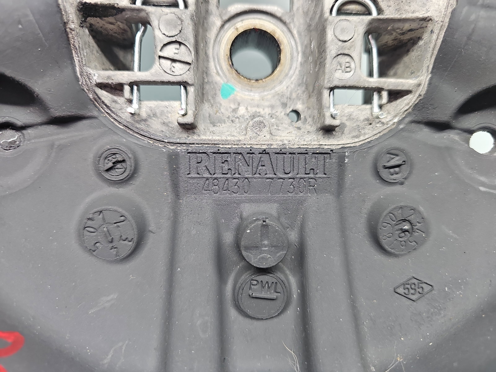 Volan Dacia Duster [Fabr 2010-2017] 484307730R - imagine 4