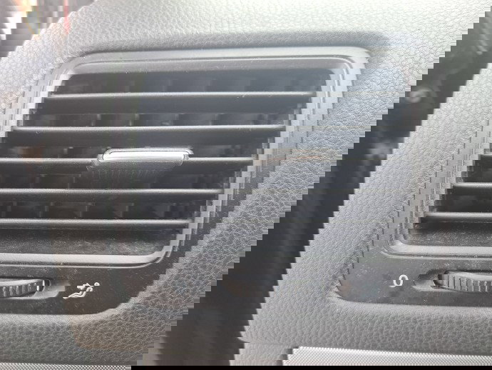 Grila aerisire stanga Volkswagen Golf 5 (1K1) [Fabr 2004-2008]