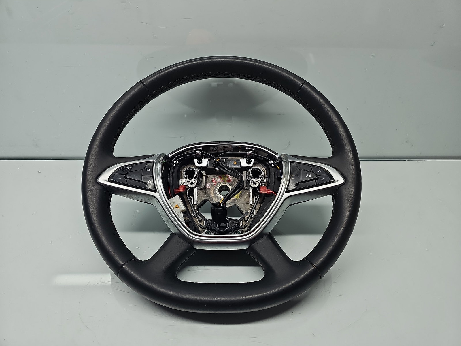 Volan Dacia Duster 2 [Fabr 2017-2023] 484007585R - imagine 1