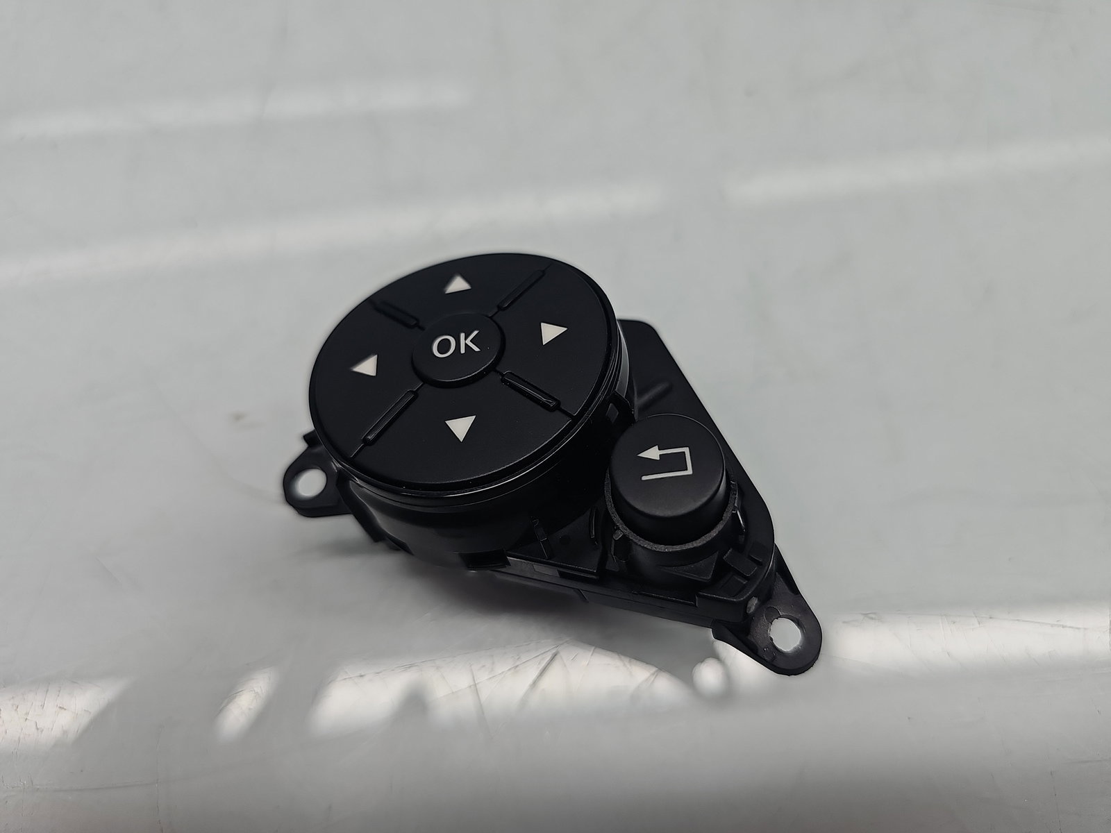 Comenzi volan Mercedes Clasa E (W212) [Fabr 2009-2016] A2048210151 - imagine 1