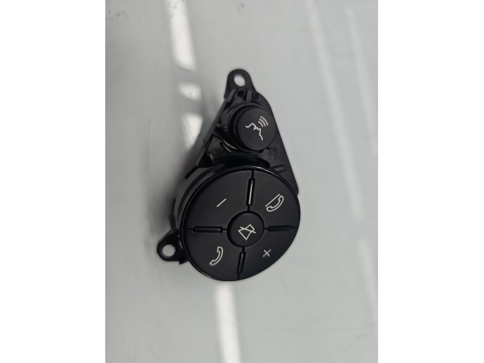 Comenzi volan Mercedes Clasa E (W212) [Fabr 2009-2016] A2048210051